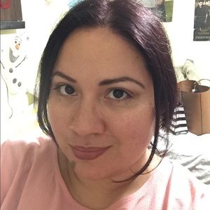 Meet your Posher, Fatima